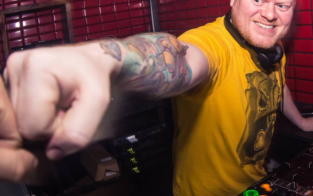 DJ JANUS LAURVING